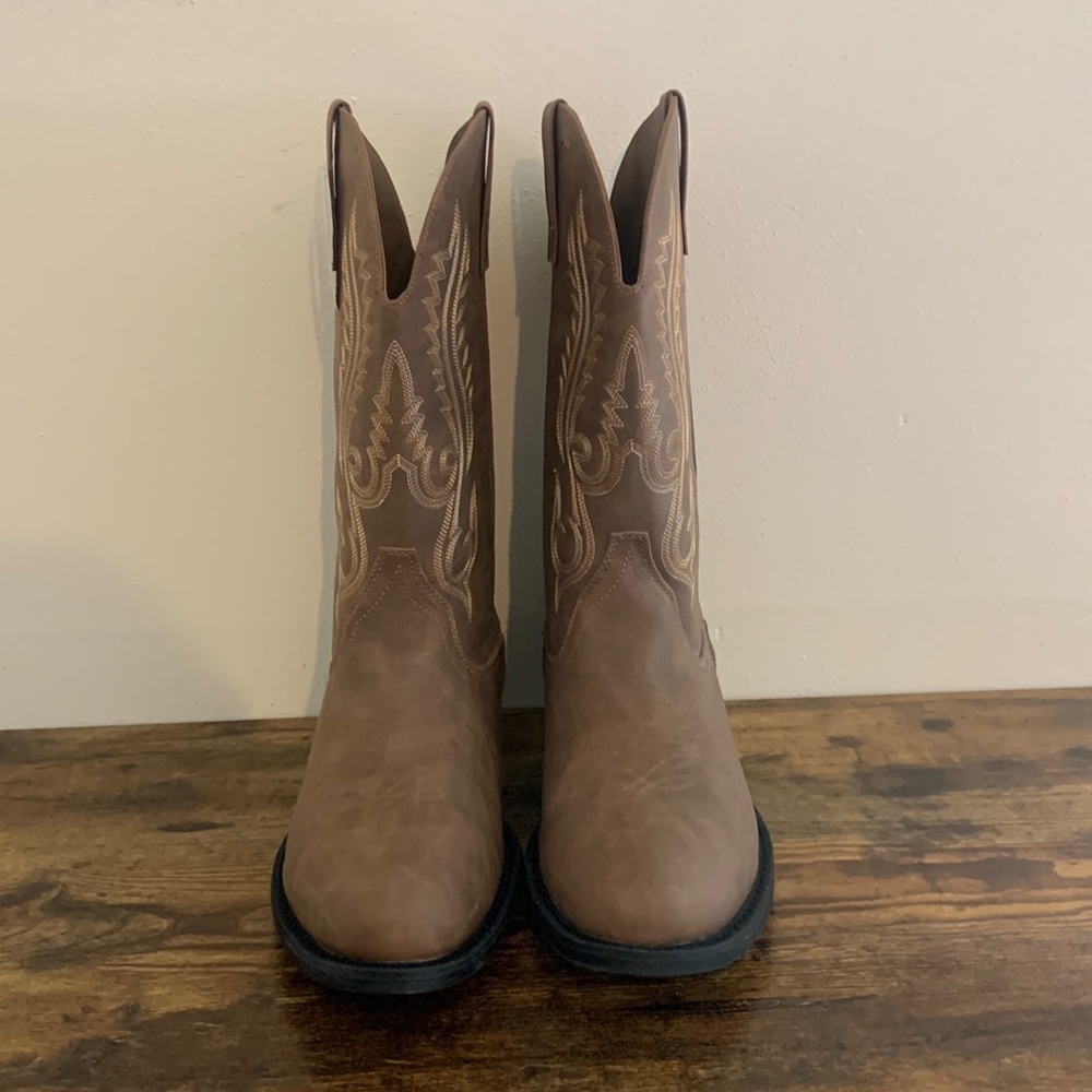 Canyon Trails Men’s Cowboy Boots